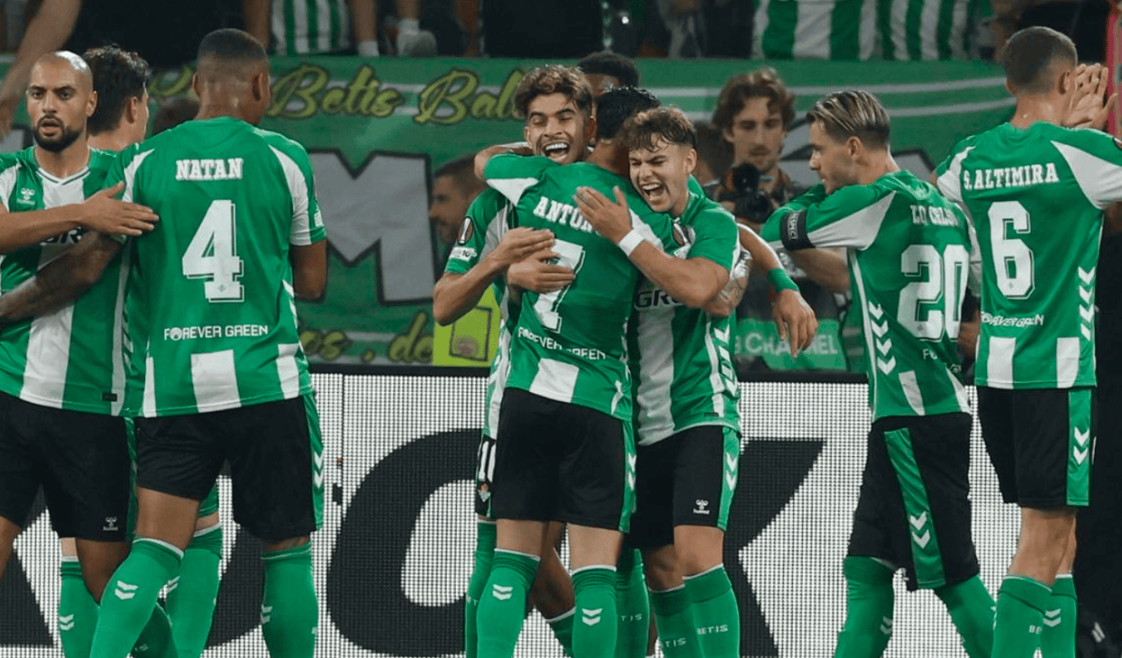 安东尼神了：第85分钟绝平，传射建功，率队逼平英超劲旅